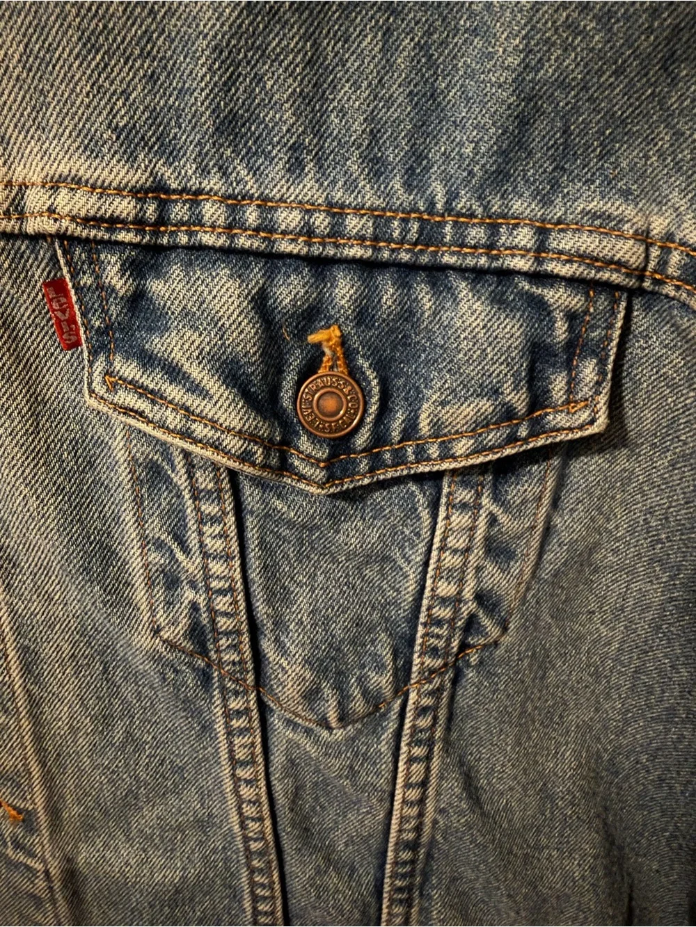 Levis distressed collar